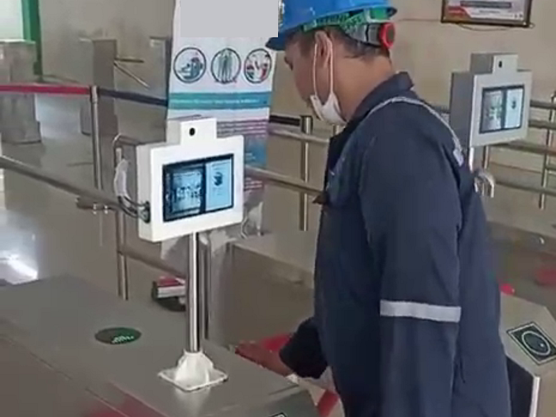 Dokumentasi implementasi Face Recognition Turnstile gate